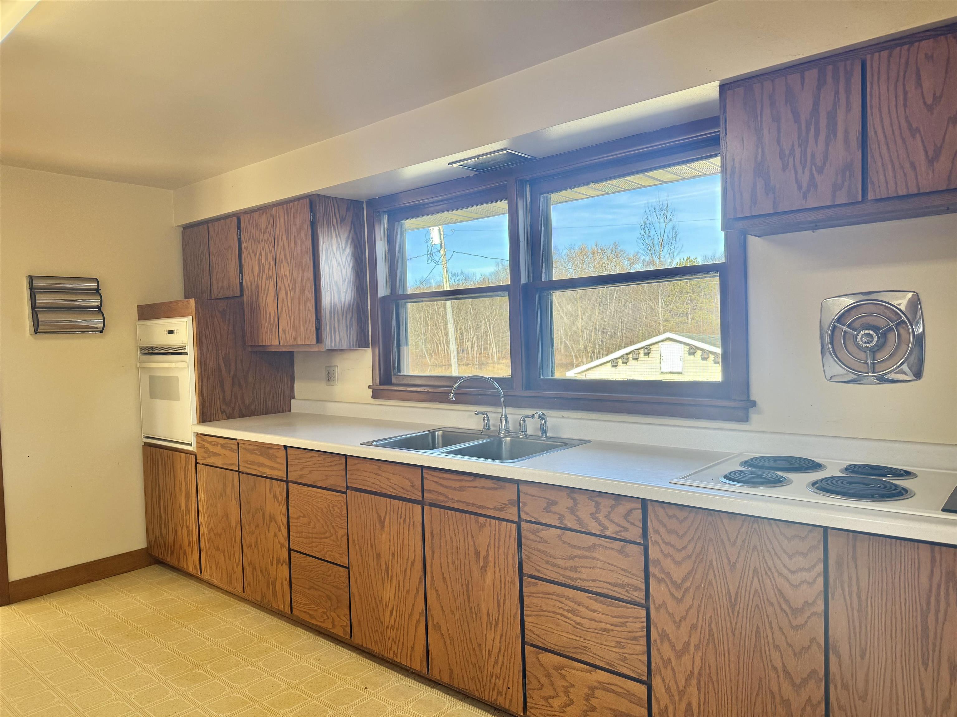 W12948 County Rd M Caroline, WI 54928 - Photo 11 of 18