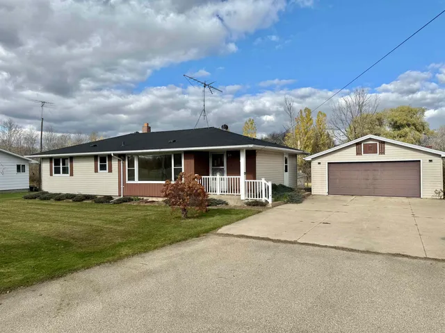 $225,000 | W12948 County Rd M, Caroline, WI 54928