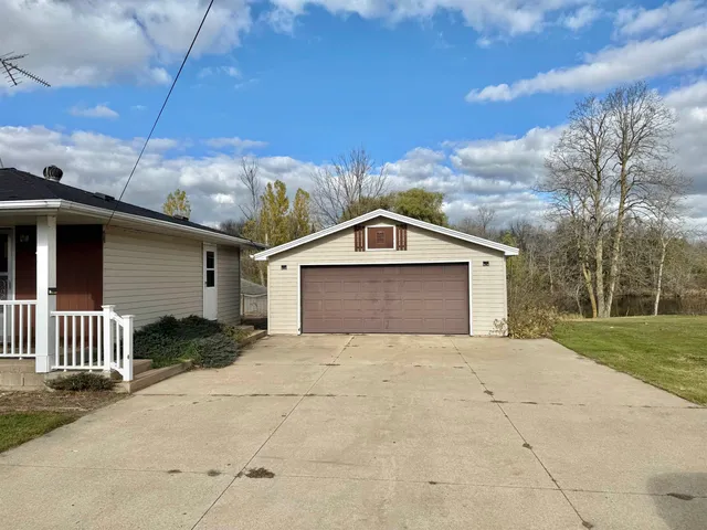 $225,000 | W12948 County Rd M, Caroline, WI 54928