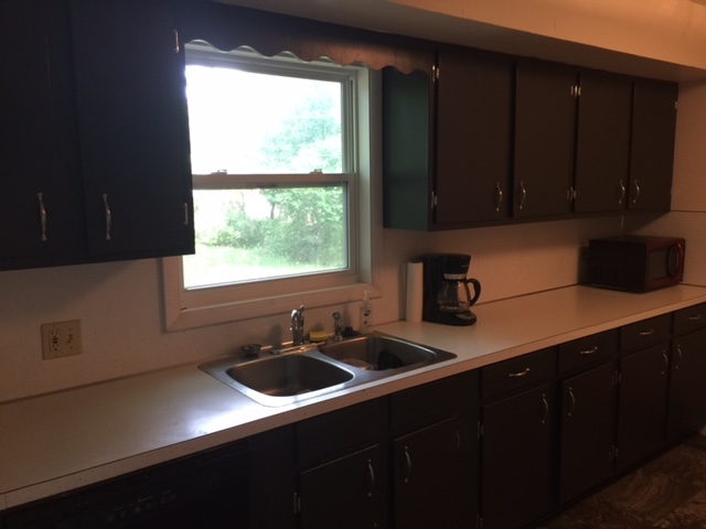 1910 South Stockman Road Mount Pleasant, MI 48858 - Photo 6 of 23 1820001-5.JPG