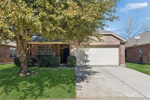 $300,000 | 8901 Sierra Trail, Cross Roads, TX 76227