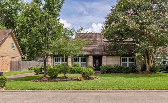 $317,400 | 3531 Brook Shadow Drive, Houston, TX 77345