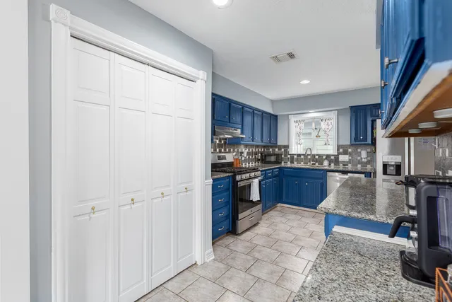 $317,400 | 3531 Brook Shadow Drive, Houston, TX 77345