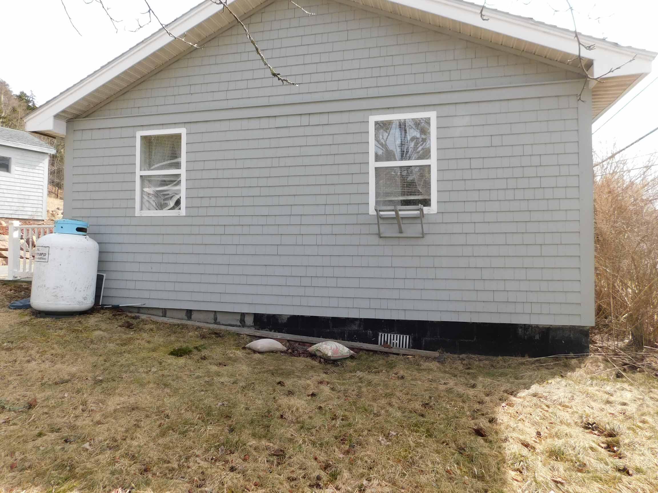 165 County Road Eastport, ME 04631 - Photo 5 of 23 DSCN7248
