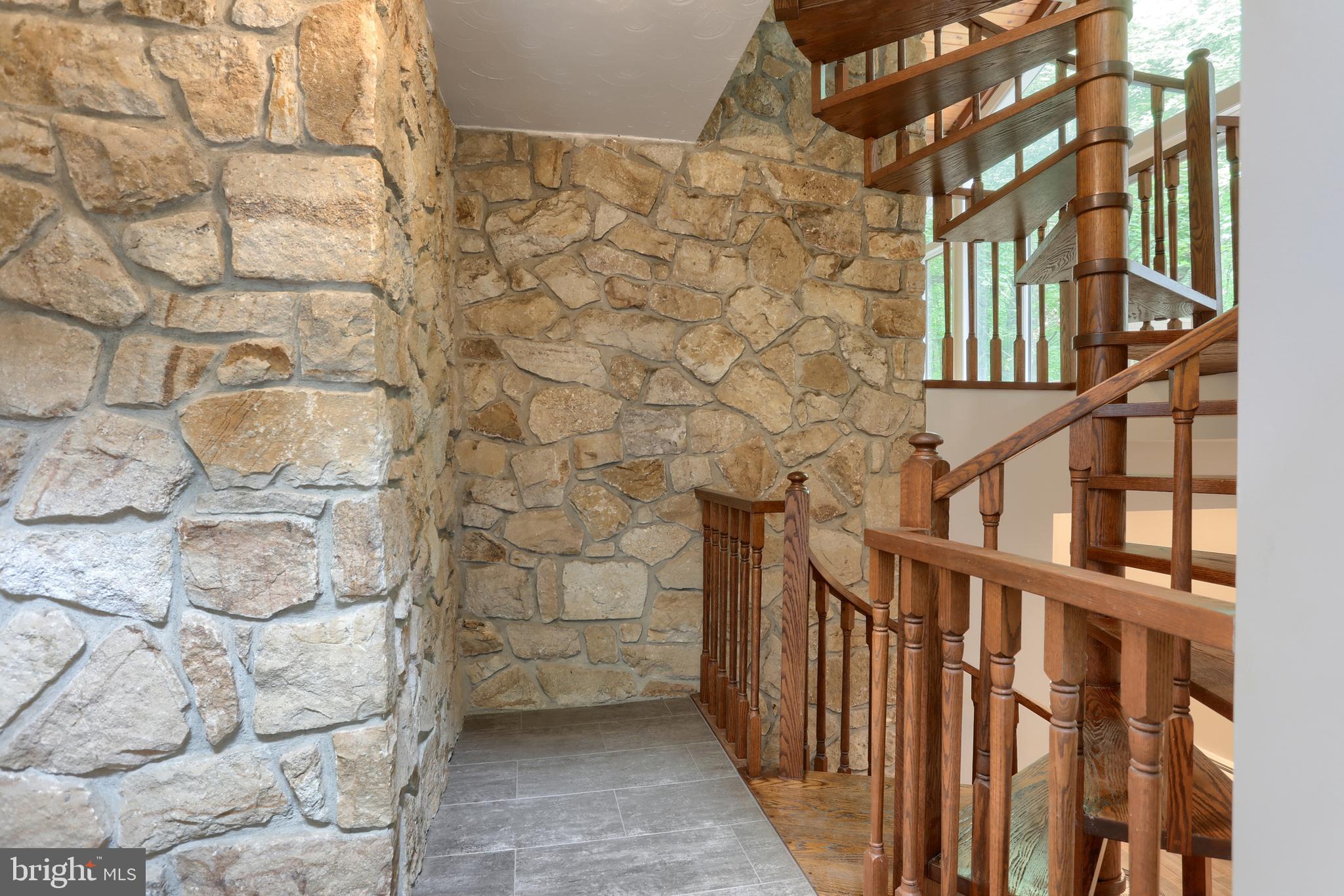 138 Ironmaster Road Lebanon, PA 17042 - Photo 7 of 58 Gallery Image 7