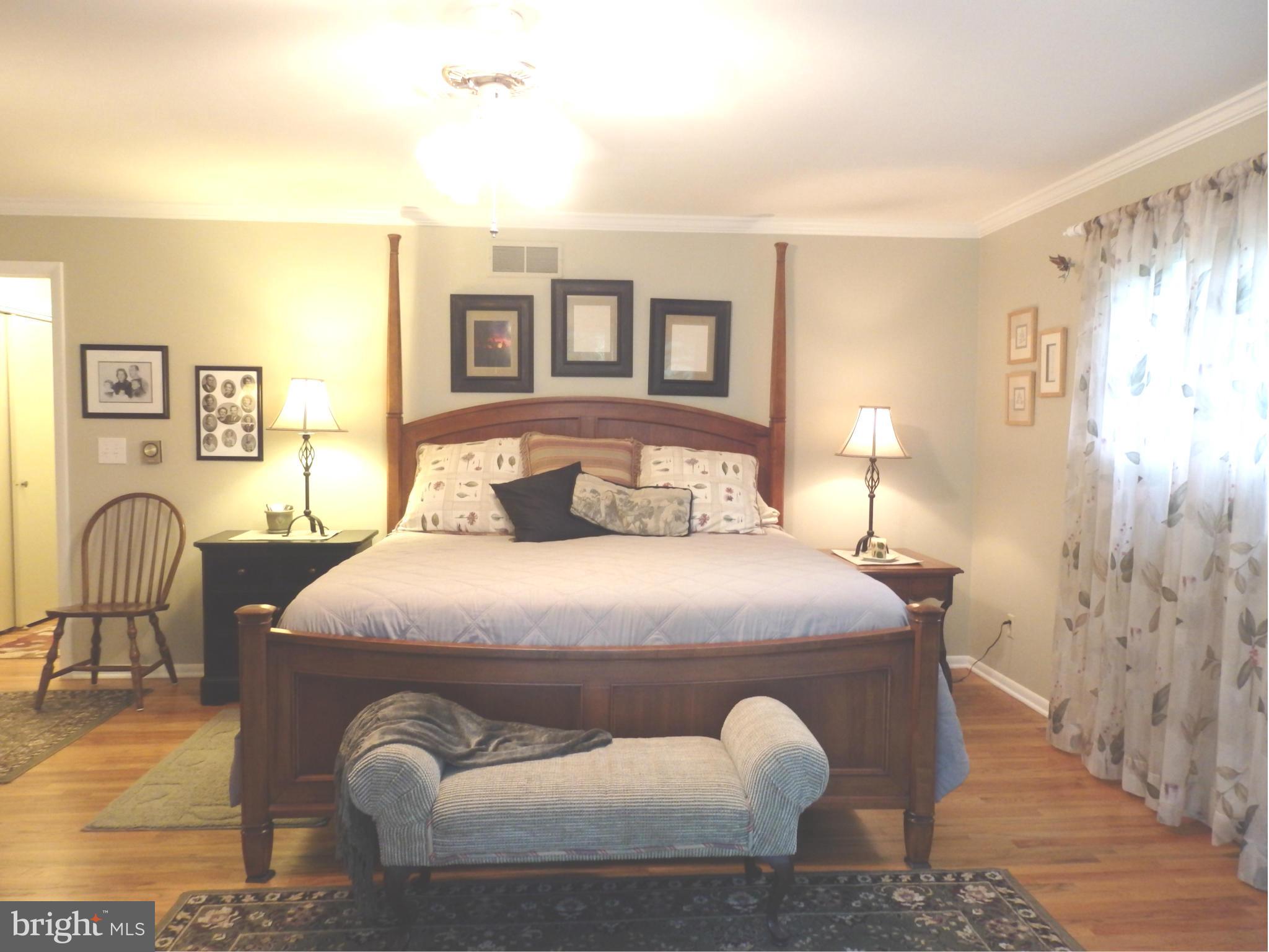 5512 Woodlyn Road Frederick, MD 21703 - Photo 12 of 30 Beautiful hardwood floors in owners suite