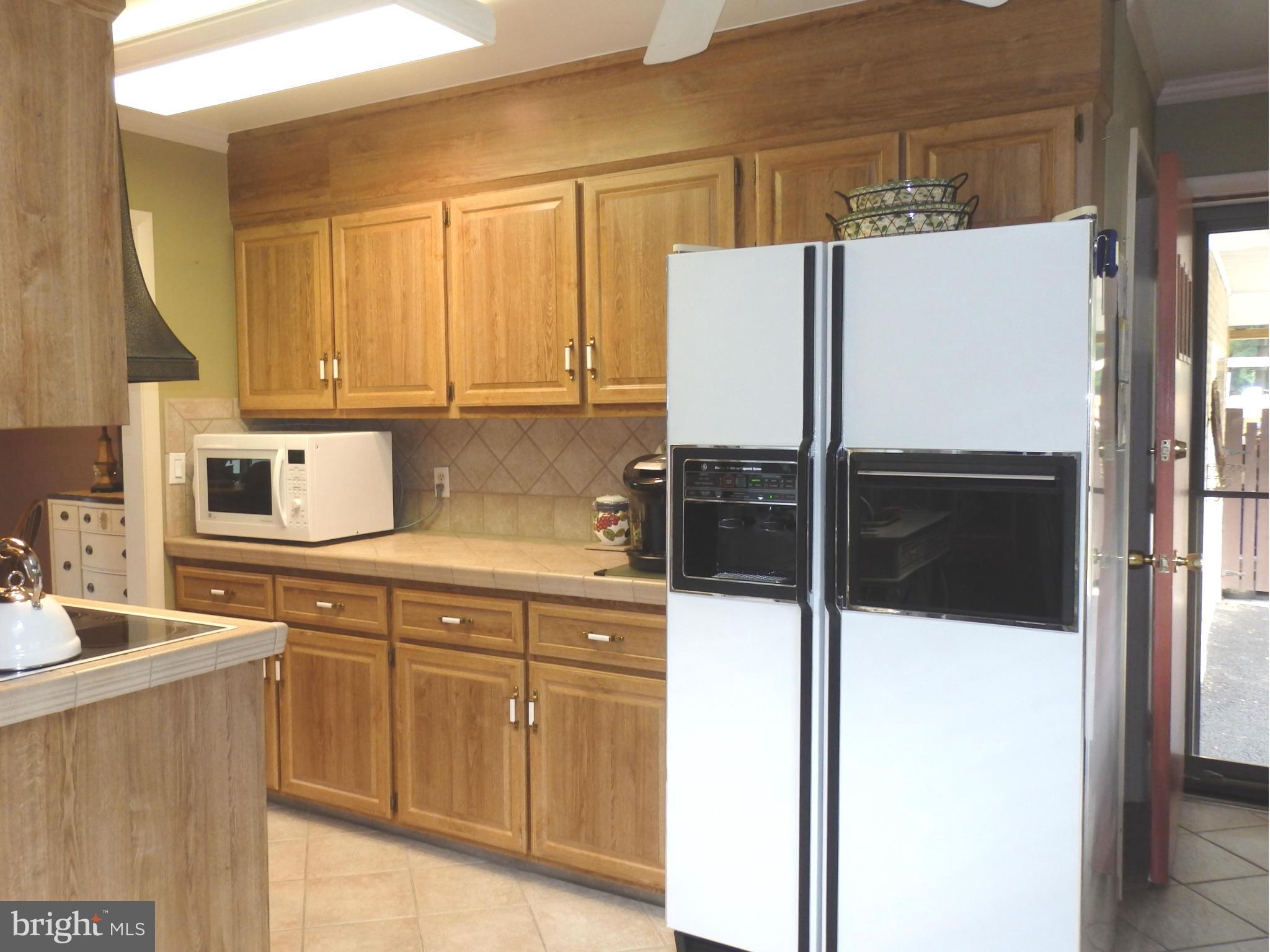 5512 Woodlyn Road Frederick, MD 21703 - Photo 5 of 30 Kitchen boasts plenty of cabinets