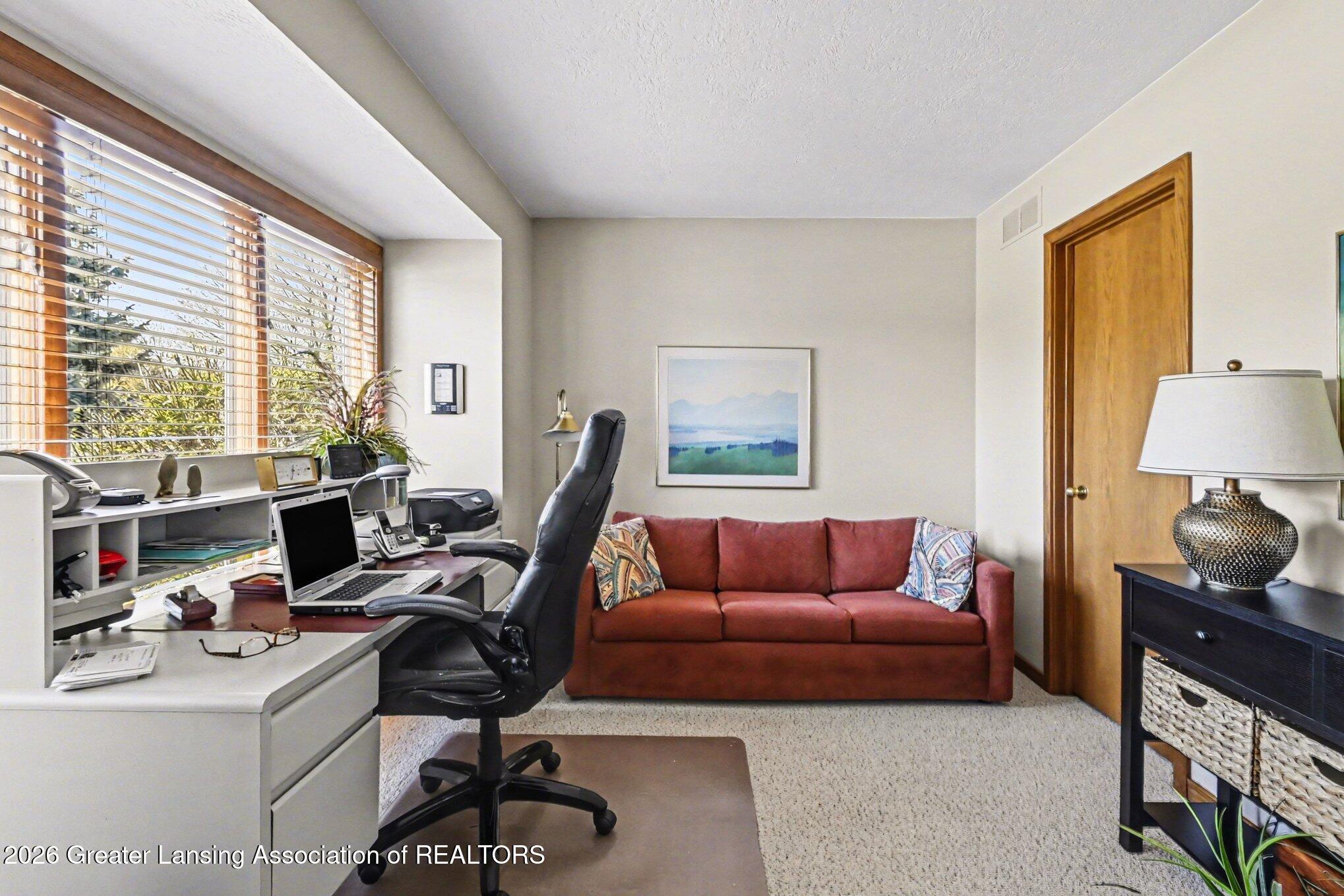 1606 Riley Ridge Drive Lansing, MI 48917 - Photo 17 of 28 014_file_8940