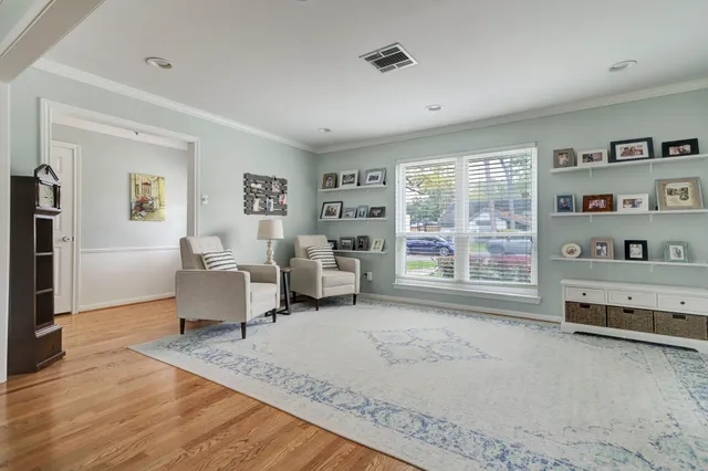 $4,500 | 12318 Woodthorpe Lane, Houston, TX 77024