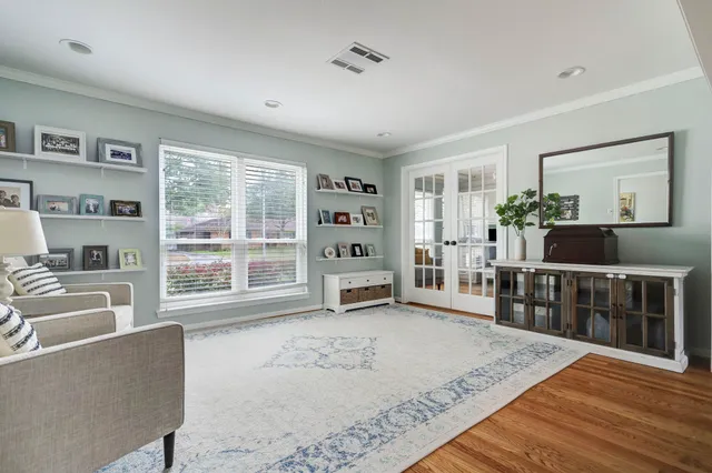 $4,500 | 12318 Woodthorpe Lane, Houston, TX 77024