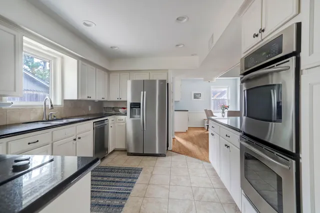 $4,500 | 12318 Woodthorpe Lane, Houston, TX 77024