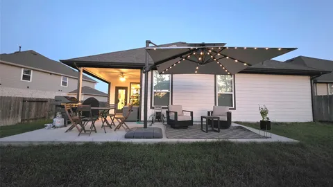 a view of outdoor space yard deck and patio