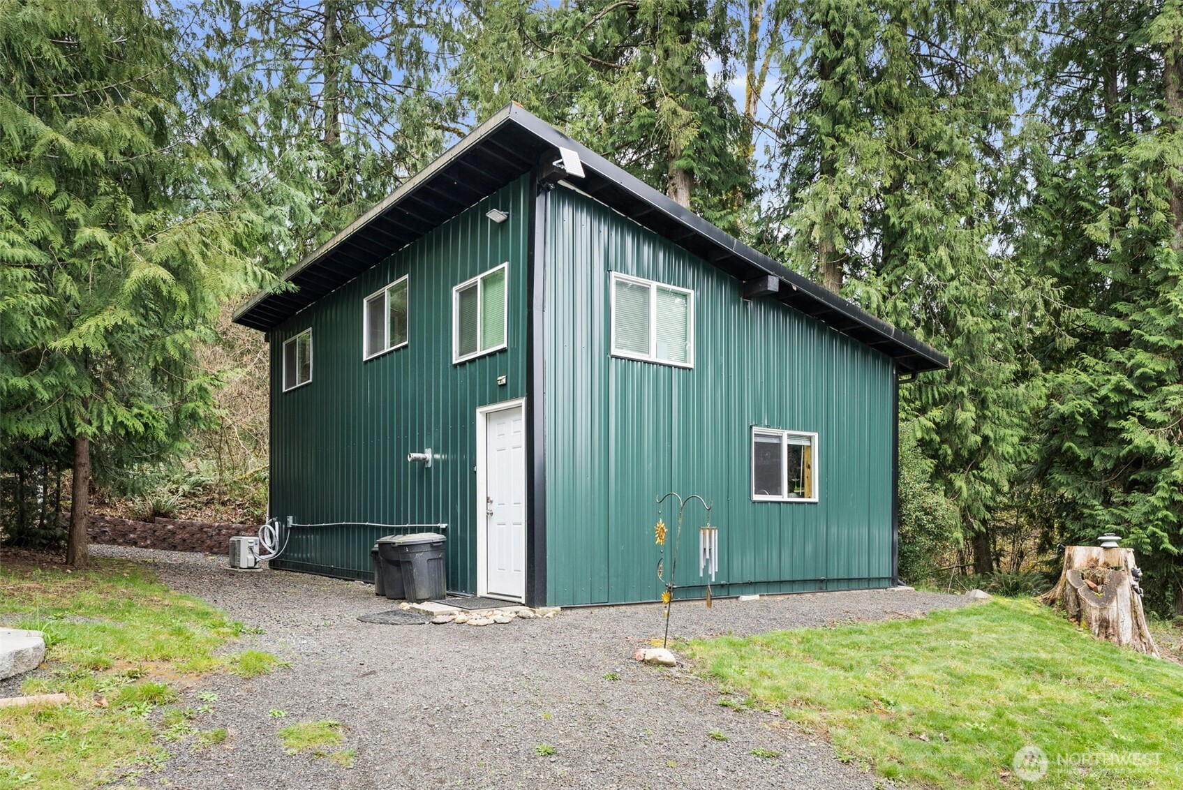 2434 Salzer Valley Road Centralia, WA 98531 - Photo 28 of 39 a front view of a house with garden