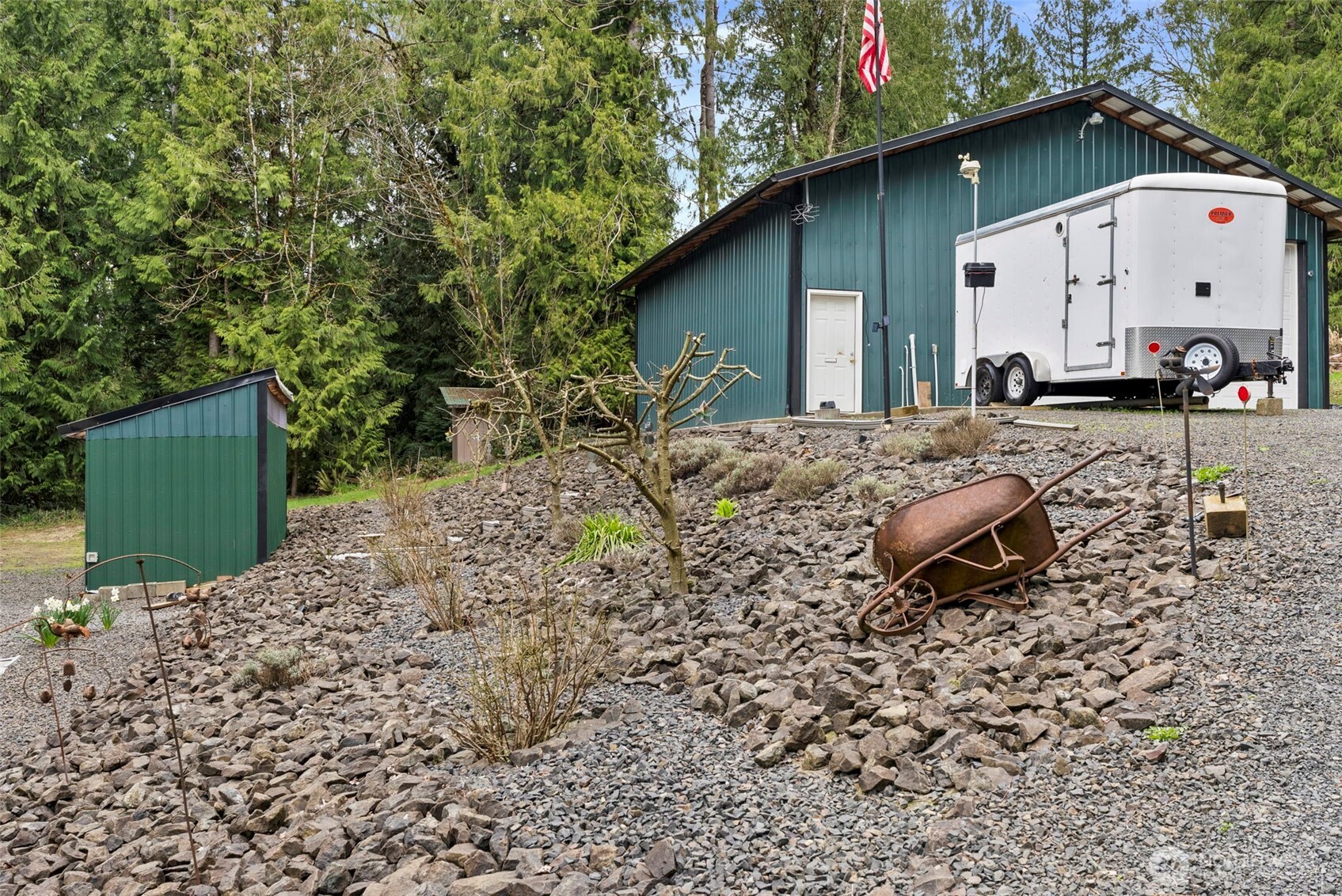2434 Salzer Valley Road Centralia, WA 98531 - Photo 39 of 39 a view of a backyard with a sitting area