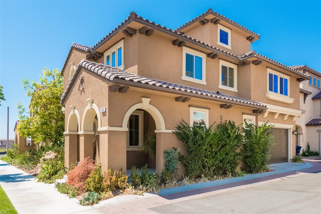 1373 Pershing Road Chula Vista, CA 91913 - Photo 2 of 23