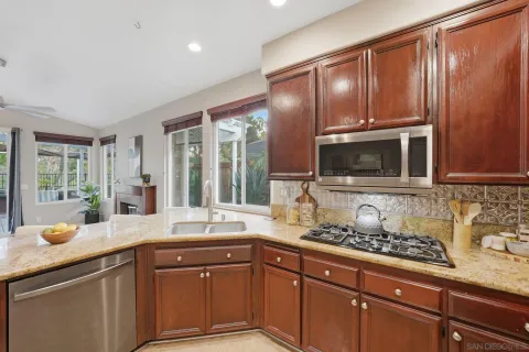 $1,075,000 | 1609 Turnberry Drive, San Marcos, CA 92069