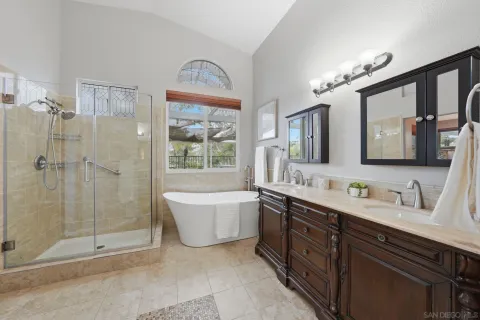 $1,075,000 | 1609 Turnberry Drive, San Marcos, CA 92069