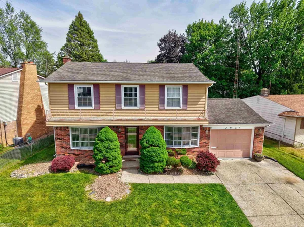 $169,900 | 3626 Easthampton Drive, Flint, MI 48503