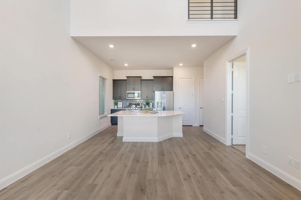 4518 Community Court Plano, TX 75024 - Photo 4 of 32