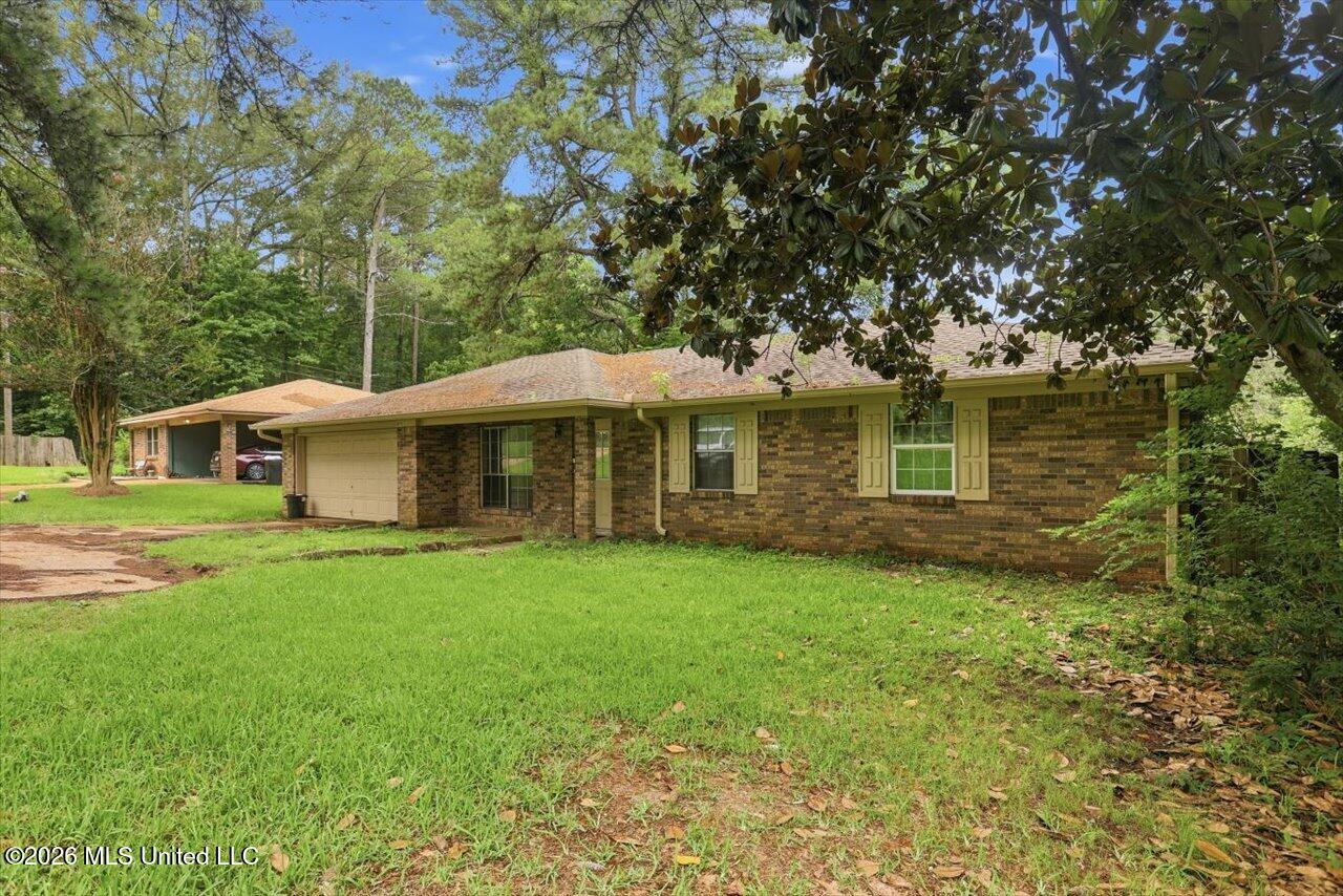 02-4813 Terry Rd _ Hometoursms.com