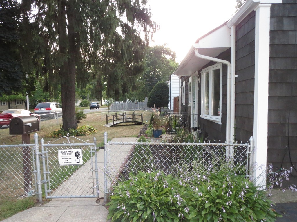 62 Cuff Avenue Springfield, MA 01104 - Photo 29 of 30 not sure