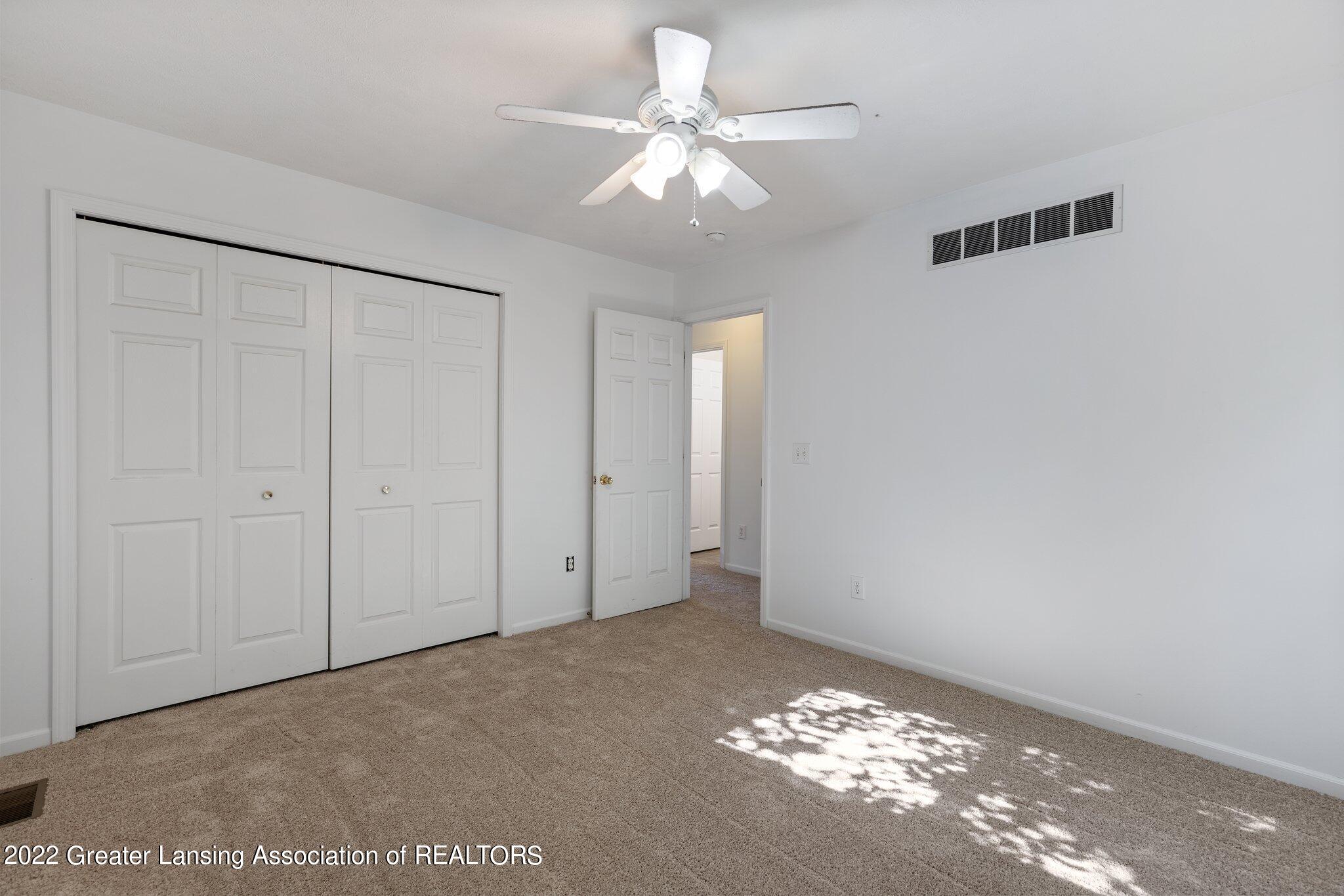6938 North Aurelius Road Lansing, MI 48911 - Photo 14 of 22 22-web-or-mls-1P6A8865