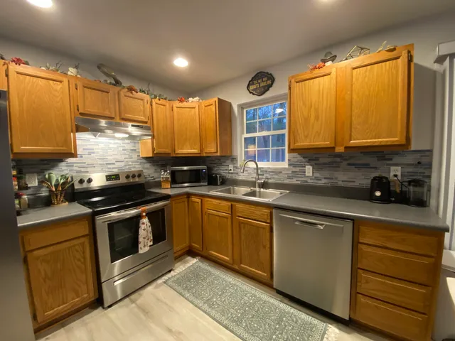 $244,900 | 6494 Wildrose Way, Twin Lake, MI 49457