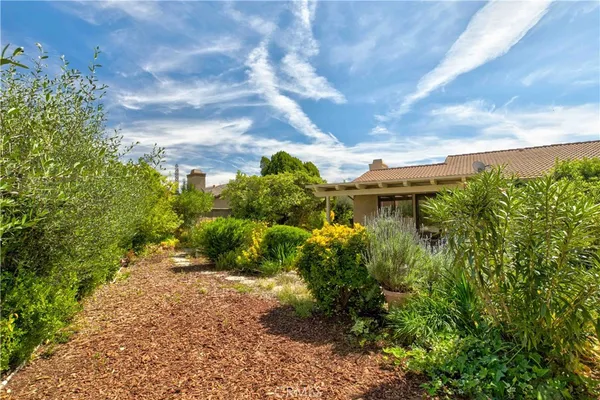 $599,000 | 26013 Palomita Drive, Valencia, CA 91355
