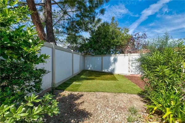 $599,000 | 26013 Palomita Drive, Valencia, CA 91355