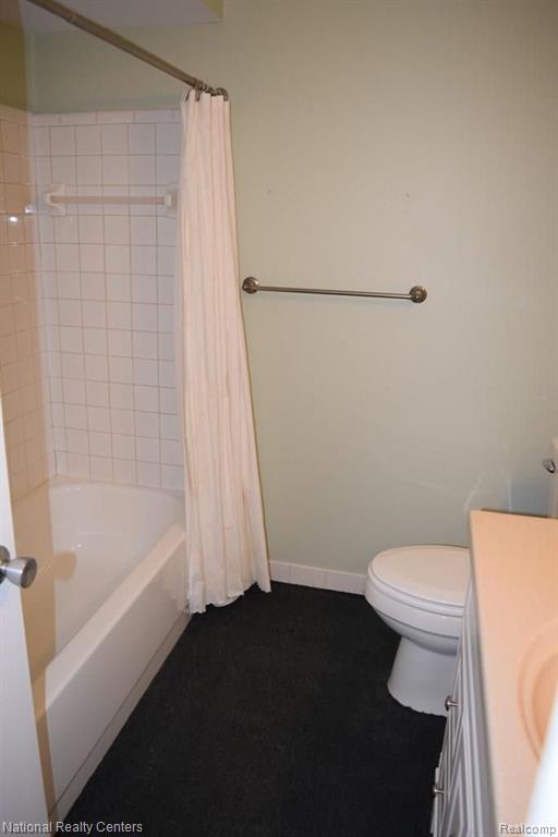 24066 Middlebelt Road, Unit 35 Farmington Hills, MI 48336 - Photo 6 of 13