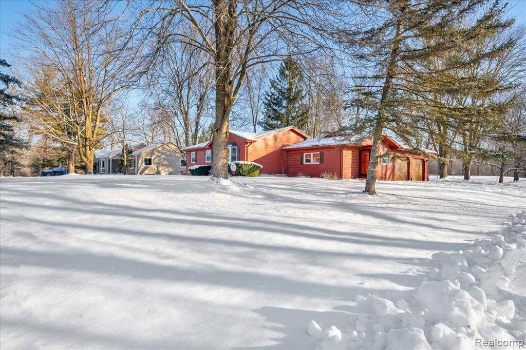 9169 Graytrax Road Grand Blanc, MI 48439 - Photo 5 of 41 Gallery Image 5