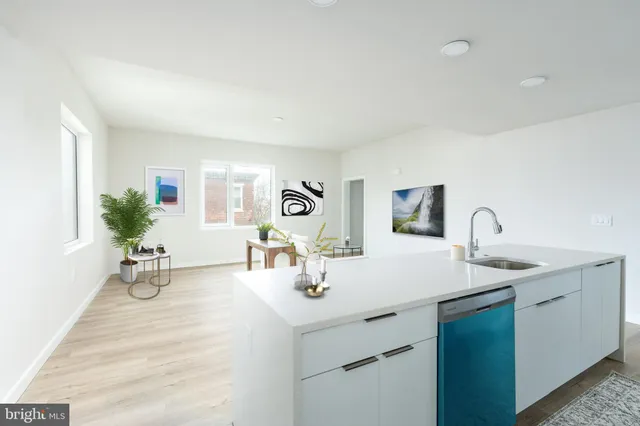 $2,975 | 1130 North Delaware Avenue, Unit 2B, Philadelphia, PA 19125