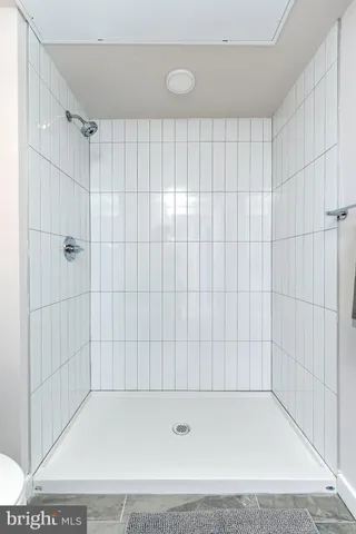 $2,975 | 1130 North Delaware Avenue, Unit 2B, Philadelphia, PA 19125