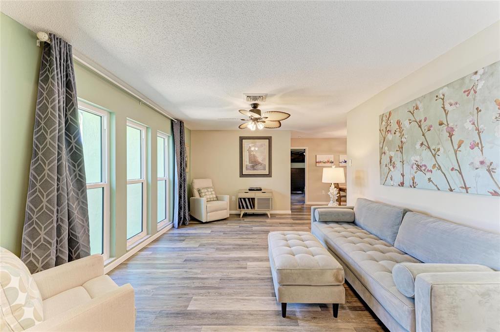 1184 Kenisco Road Venice, FL 34293 - Photo 8 of 47