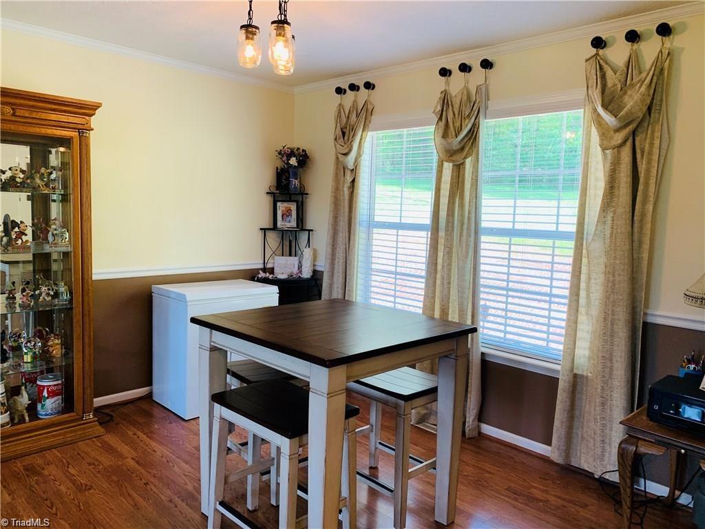 2325 Boiling Springs Road Purlear, NC 28665 - Photo 14 of 29