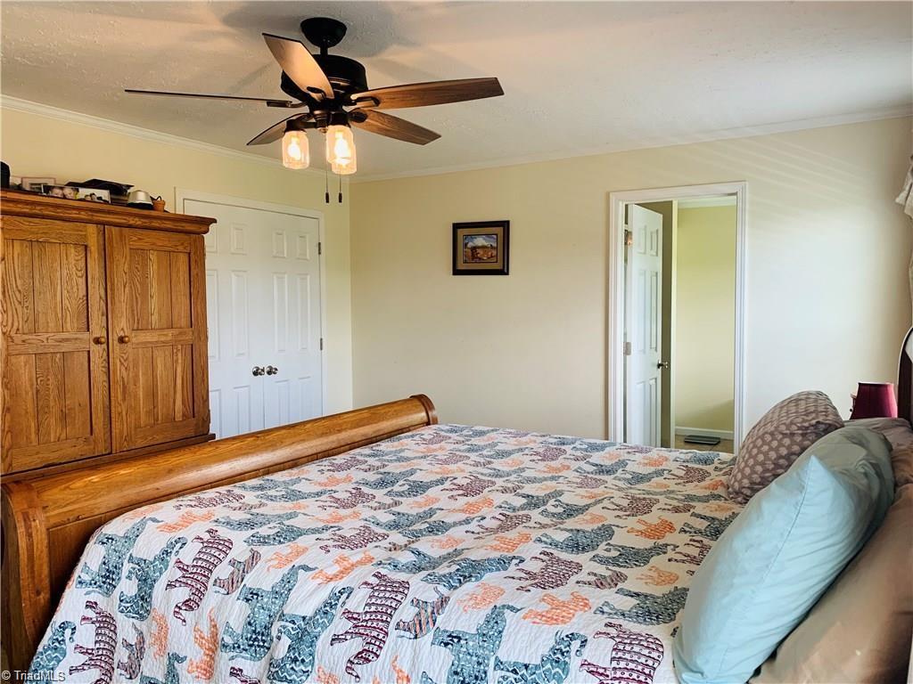 2325 Boiling Springs Road Purlear, NC 28665 - Photo 19 of 29