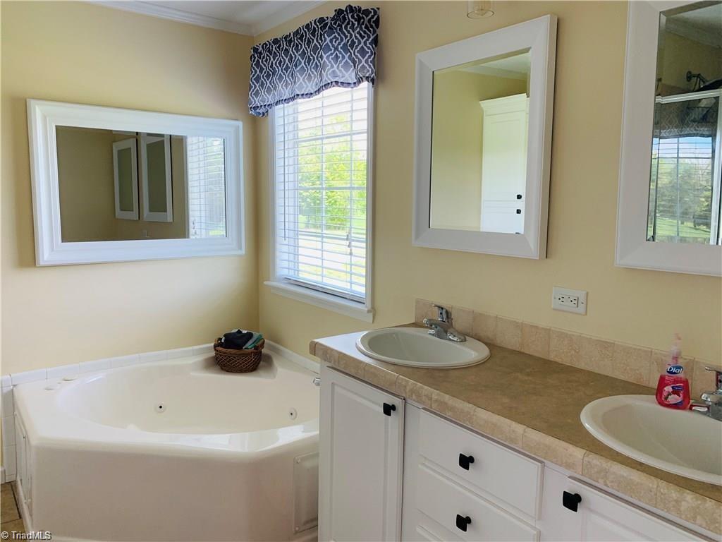 2325 Boiling Springs Road Purlear, NC 28665 - Photo 20 of 29