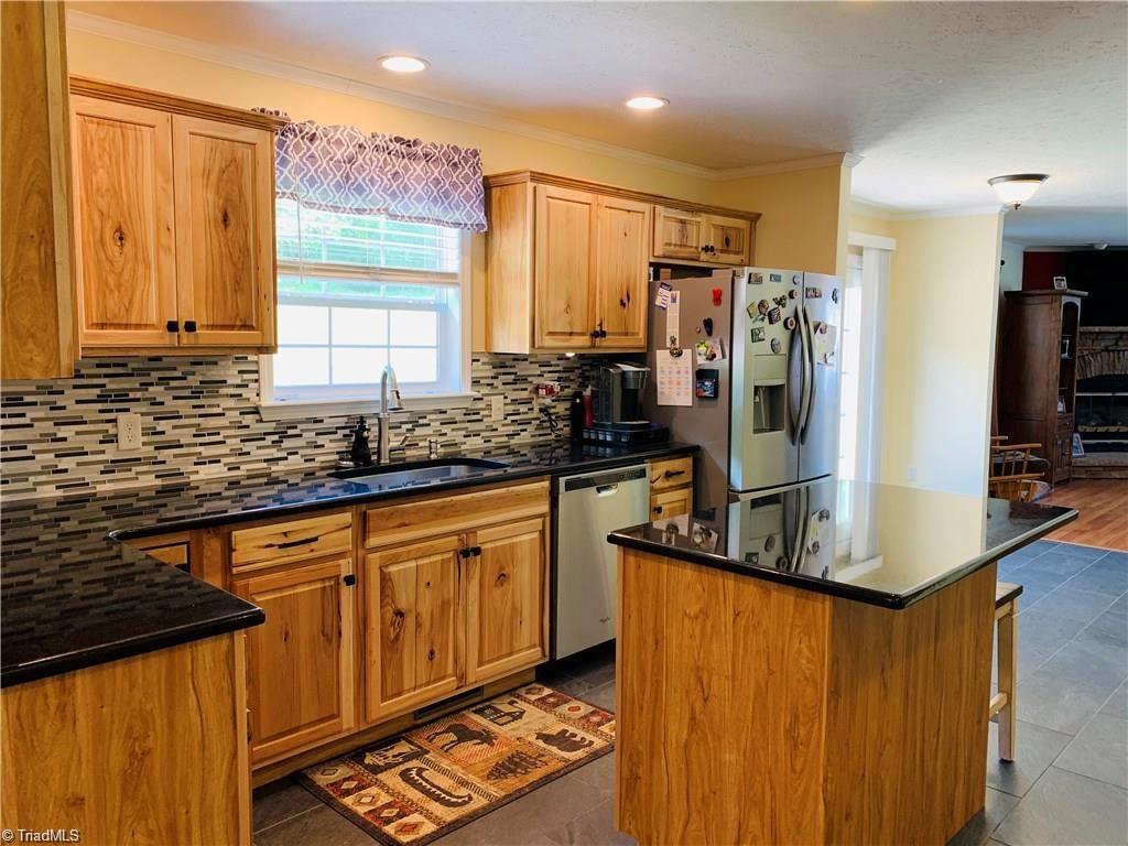 2325 Boiling Springs Road Purlear, NC 28665 - Photo 8 of 29