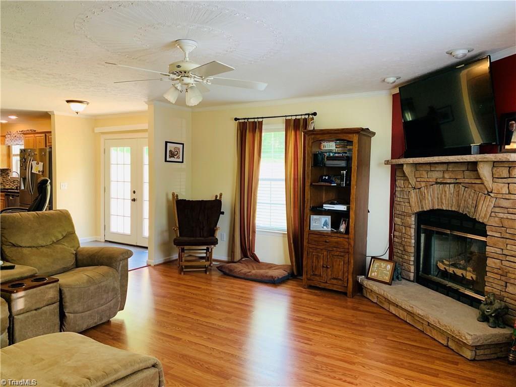 2325 Boiling Springs Road Purlear, NC 28665 - Photo 10 of 29
