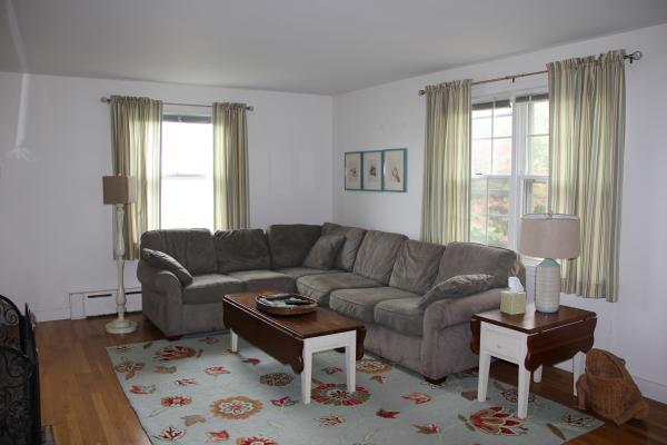 877 Pearse Road Swansea, MA 02777 - Photo 14 of 25 Gallery Image 14