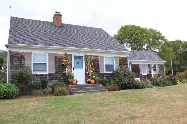 877 Pearse Road Swansea, MA 02777 - Photo 2 of 25 Gallery Image 2