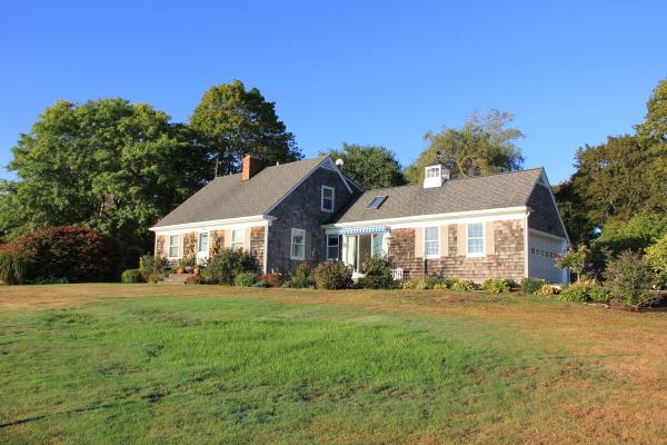 877 Pearse Road Swansea, MA 02777 - Photo 3 of 25 Gallery Image 3