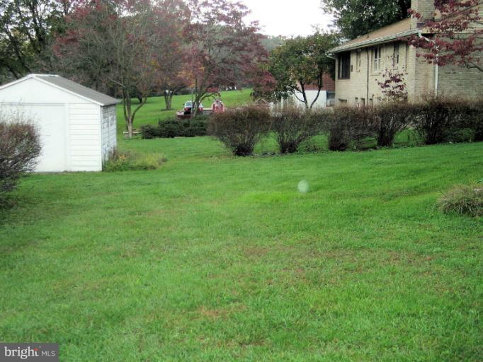 2801 Pinewick Road Ellicott City, MD 21042 - Photo 11 of 12 Backyard