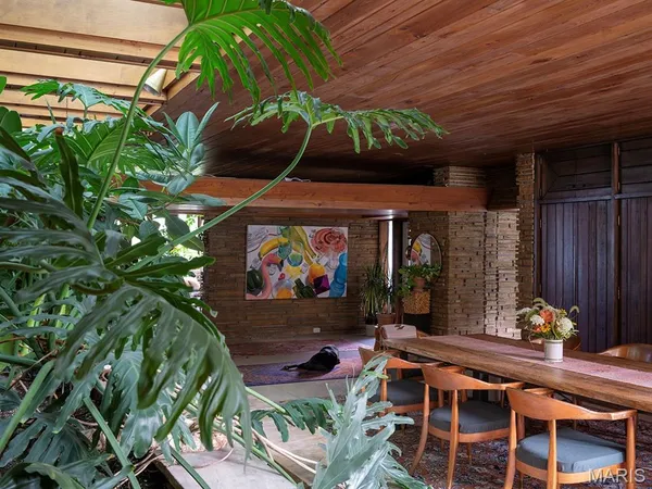 $550,000 | 1222 West Cape Rock Drive, Cape Girardeau, MO 63701