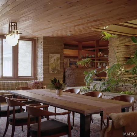 $550,000 | 1222 West Cape Rock Drive, Cape Girardeau, MO 63701