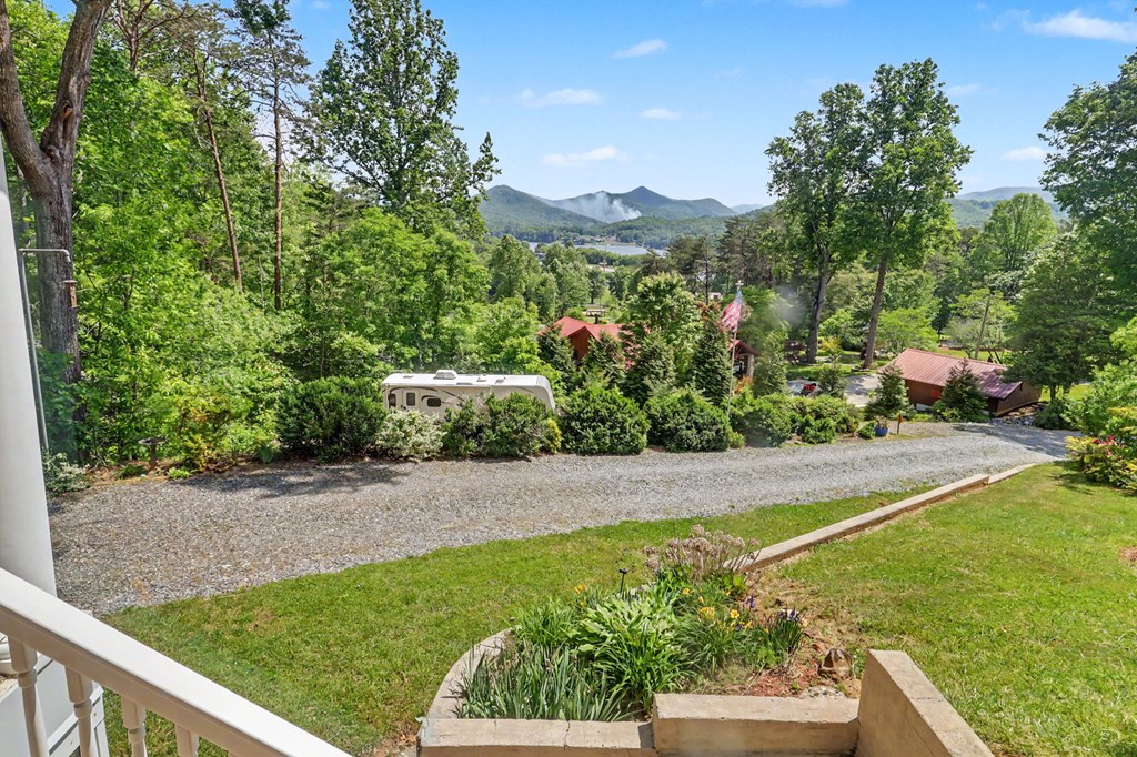 230 Rolling Acres Road Hiawassee, GA 30546 - Photo 22 of 52 Gallery Image 22