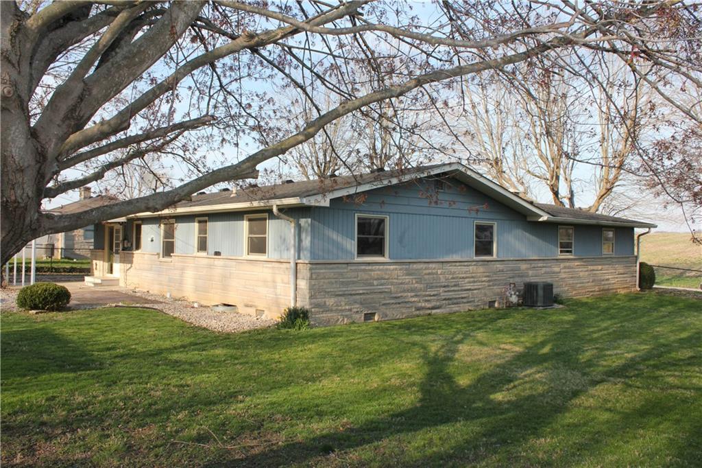 260 East County Line Road Morgantown, IN 46160 - Photo 2 of 57 Gallery Image 2