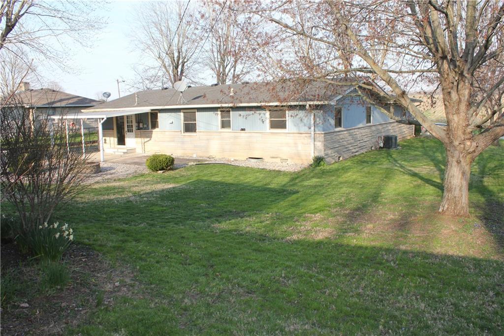 260 East County Line Road Morgantown, IN 46160 - Photo 3 of 57 Gallery Image 3