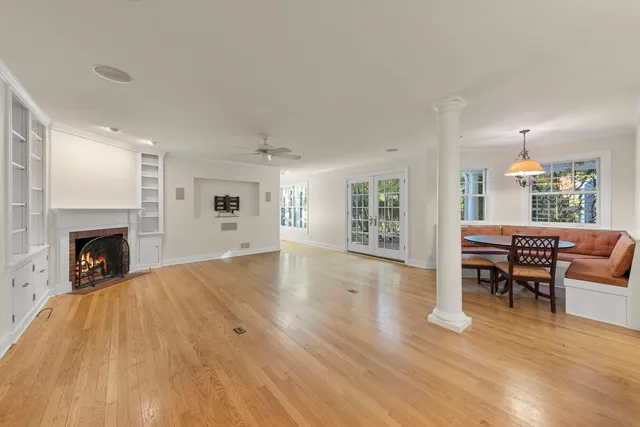 $1,250,000 | 707 Revere Road, Glen Ellyn, IL 60137