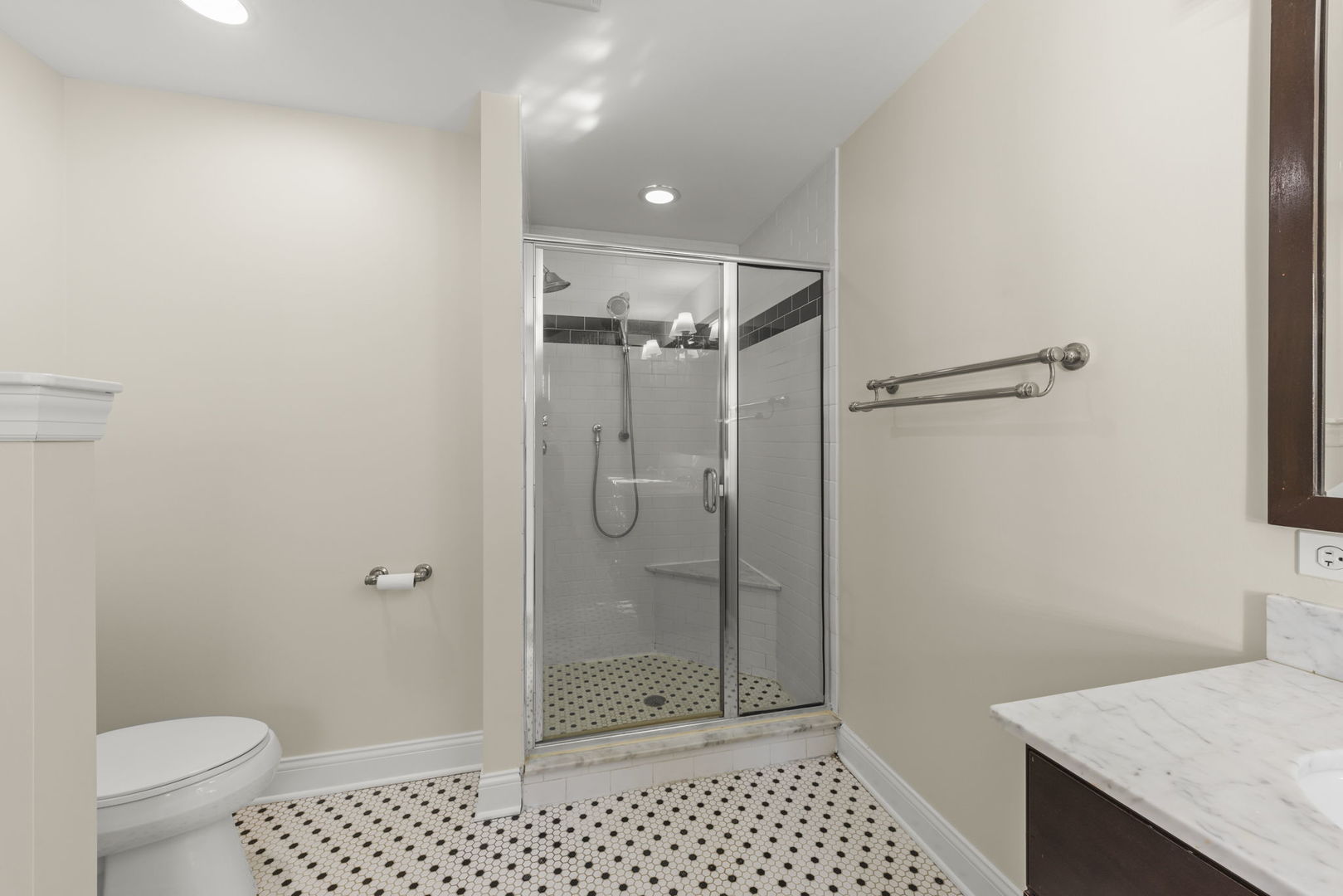707 Revere Road Glen Ellyn, IL 60137 - Photo 32 of 52 Gallery Image 32
